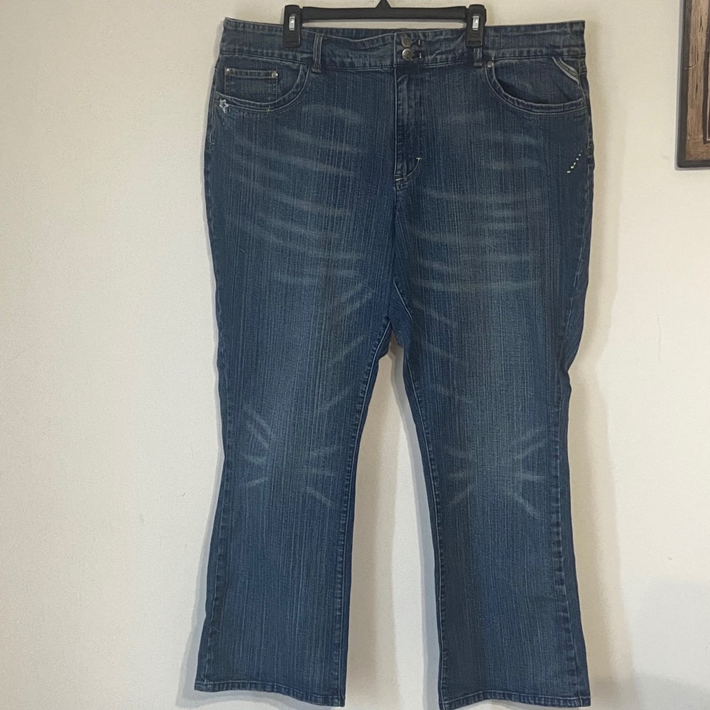 NWOT Jessica Simpson 24W Jeans Distressed Stretch